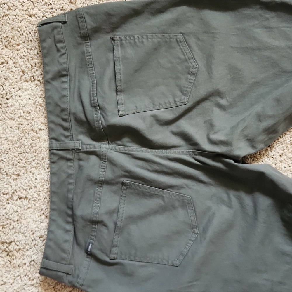 Columbia Women's Jeans in Olive Green - Picture 4 of 7